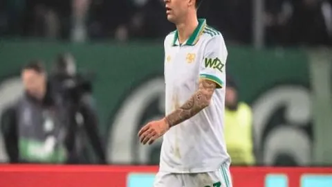 [排球]李盈莹焦点聚集 治疗中