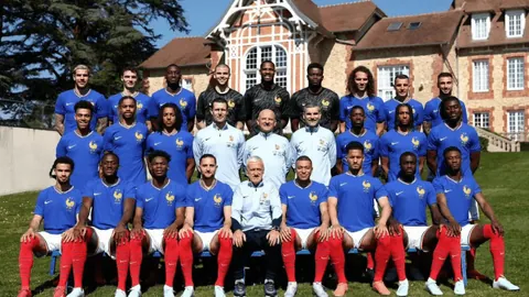 亚冠风云再起！11胜10险象环生，这场巅峰对决不容错过！