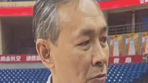 沙特吉达高层曝：力邀巴萨球星加盟，巨星加盟助推沙超升级